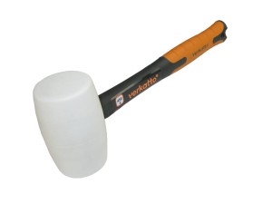 Młotek gumowy 680g biały z trzonkiem FIBERGLASS